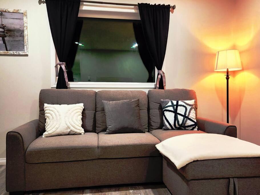 Comfort First - Sleeps 6 Whitehorse Luaran gambar